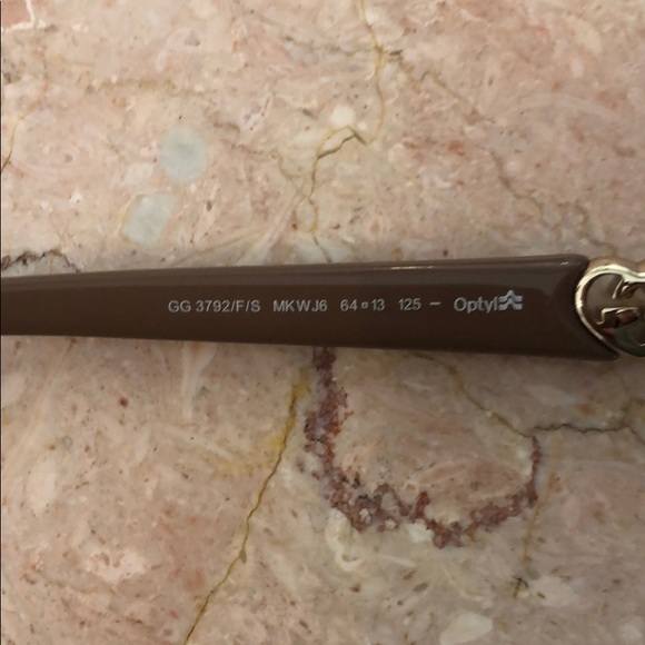 Gucci Sunglasses - Picture 5 of 8